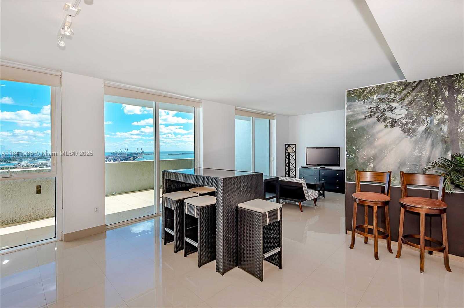 Small Image of 253 NORTH EAST 2ND ST #2805, Miami Number 2
