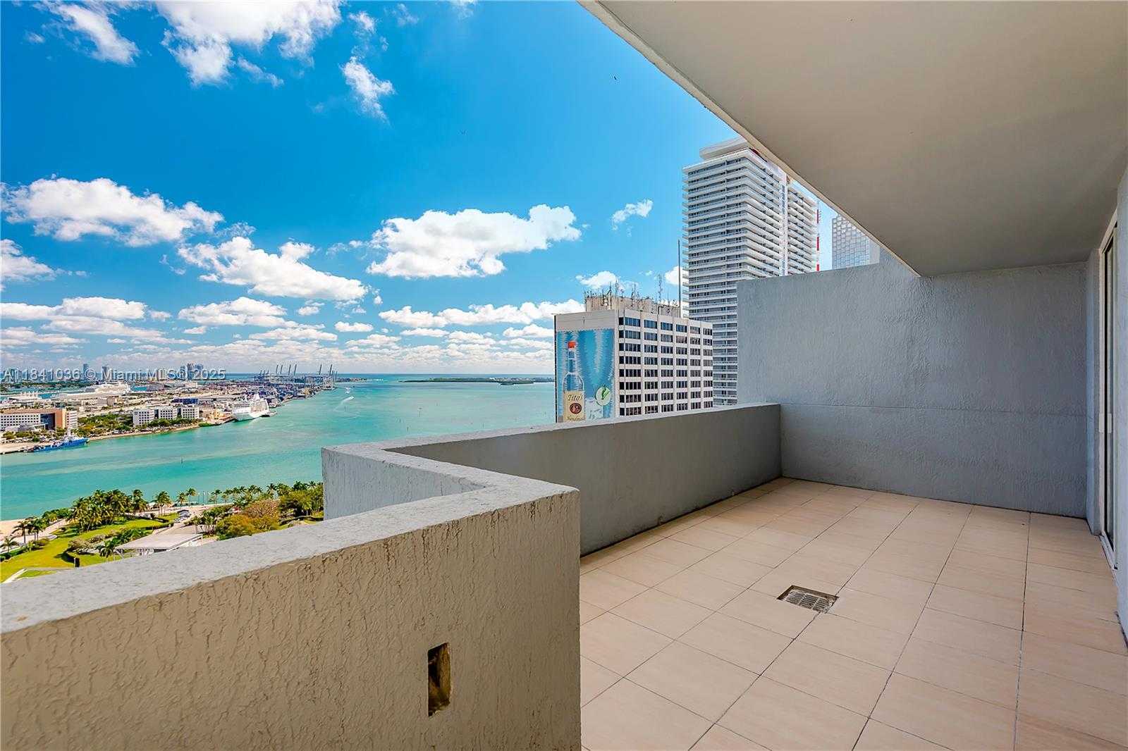 Small Image of 253 NORTH EAST 2ND ST #2805, Miami Number 22