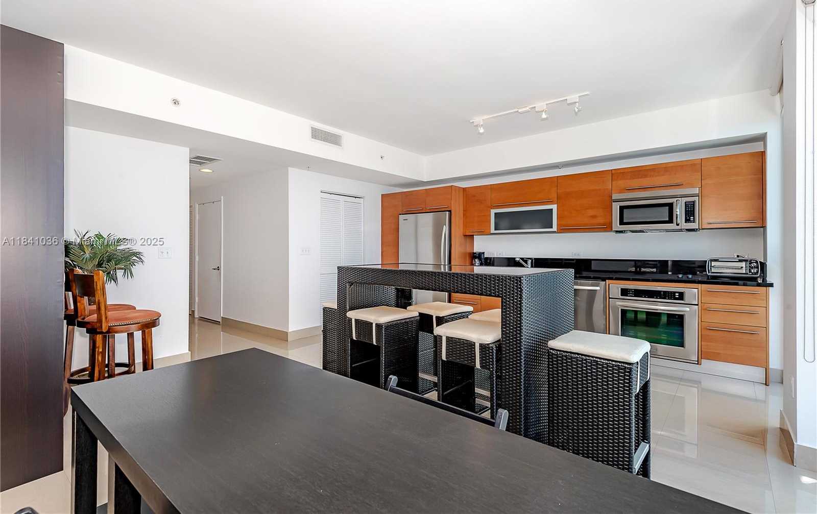 Small Image of 253 NORTH EAST 2ND ST #2805, Miami Number 6