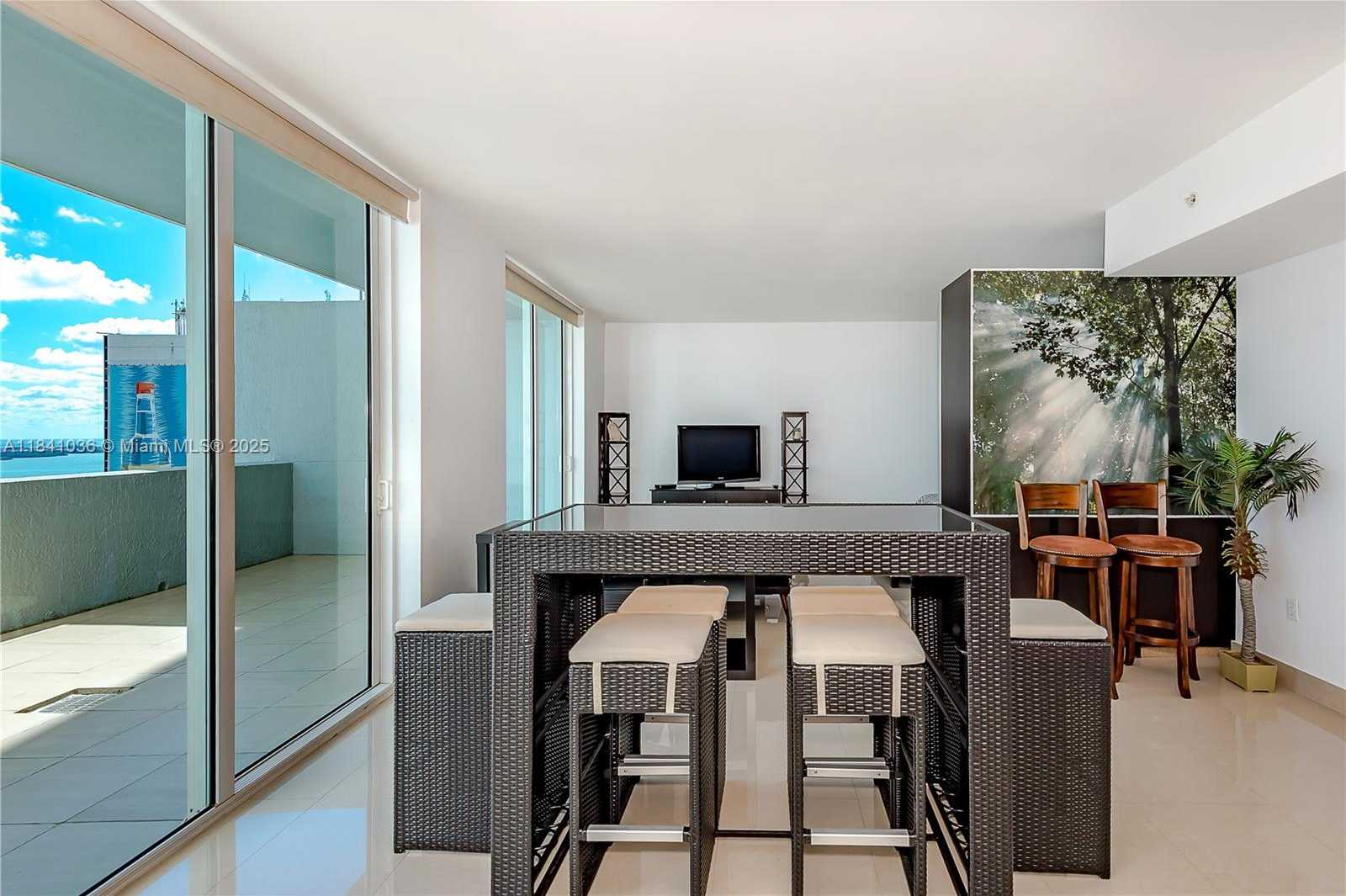 Small Image of 253 NORTH EAST 2ND ST #2805, Miami Number 8