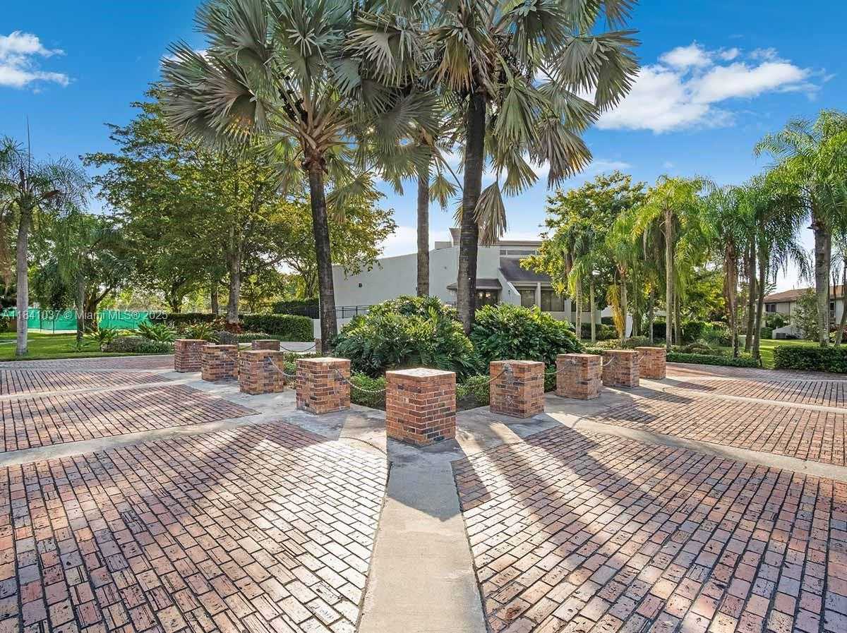 Small Image of 11246 SOUTH WEST 104TH ST, Miami Number 17