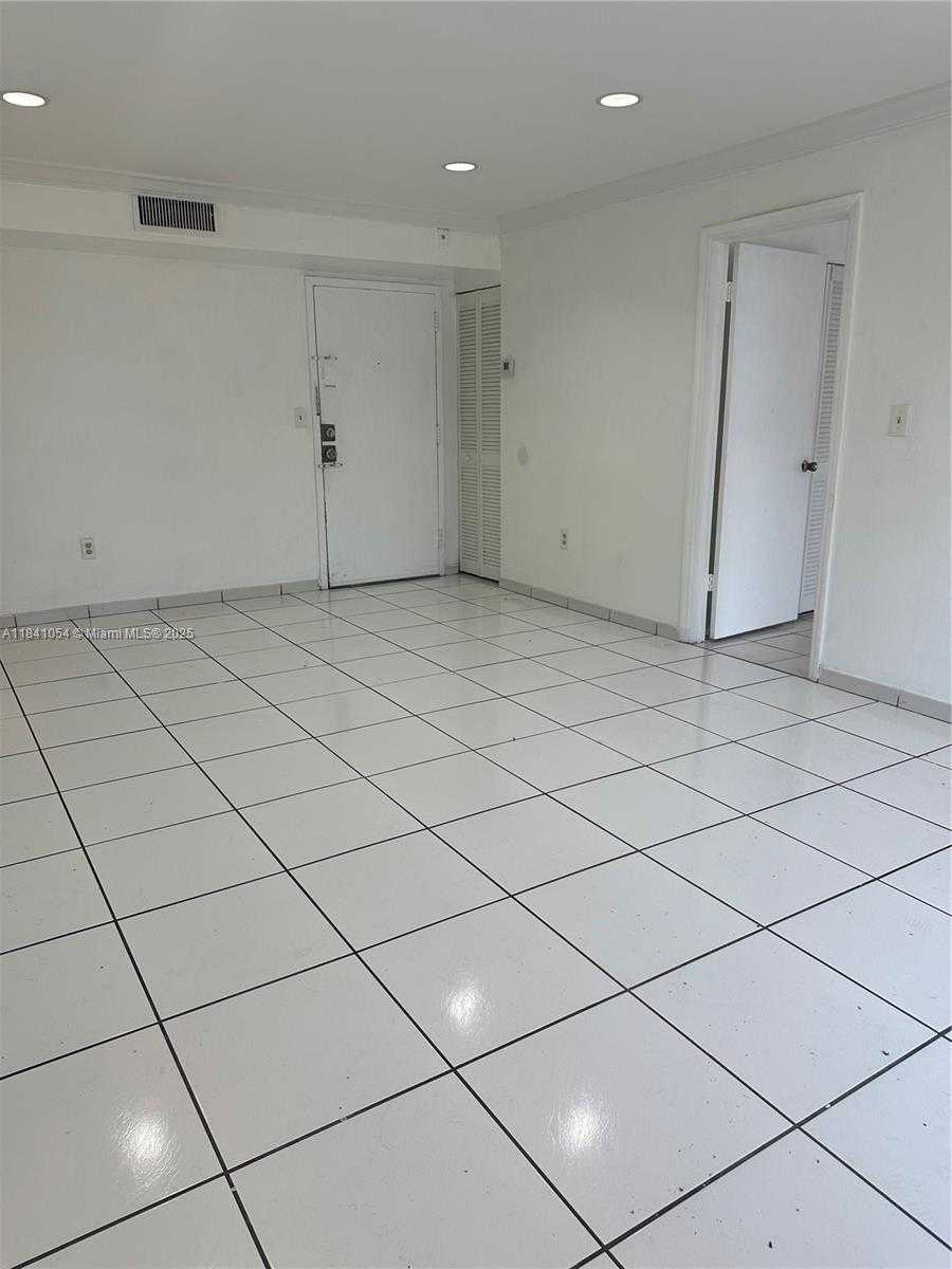 Small Image of 4845 NORTH WEST 7TH ST #301-5, Miami Number 10