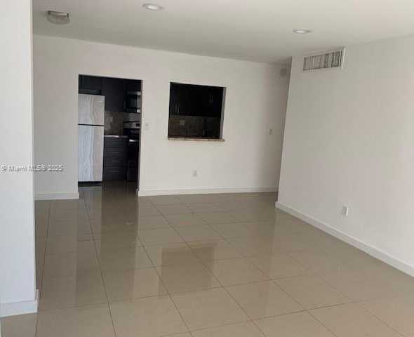 Small Image of Doral Number 2