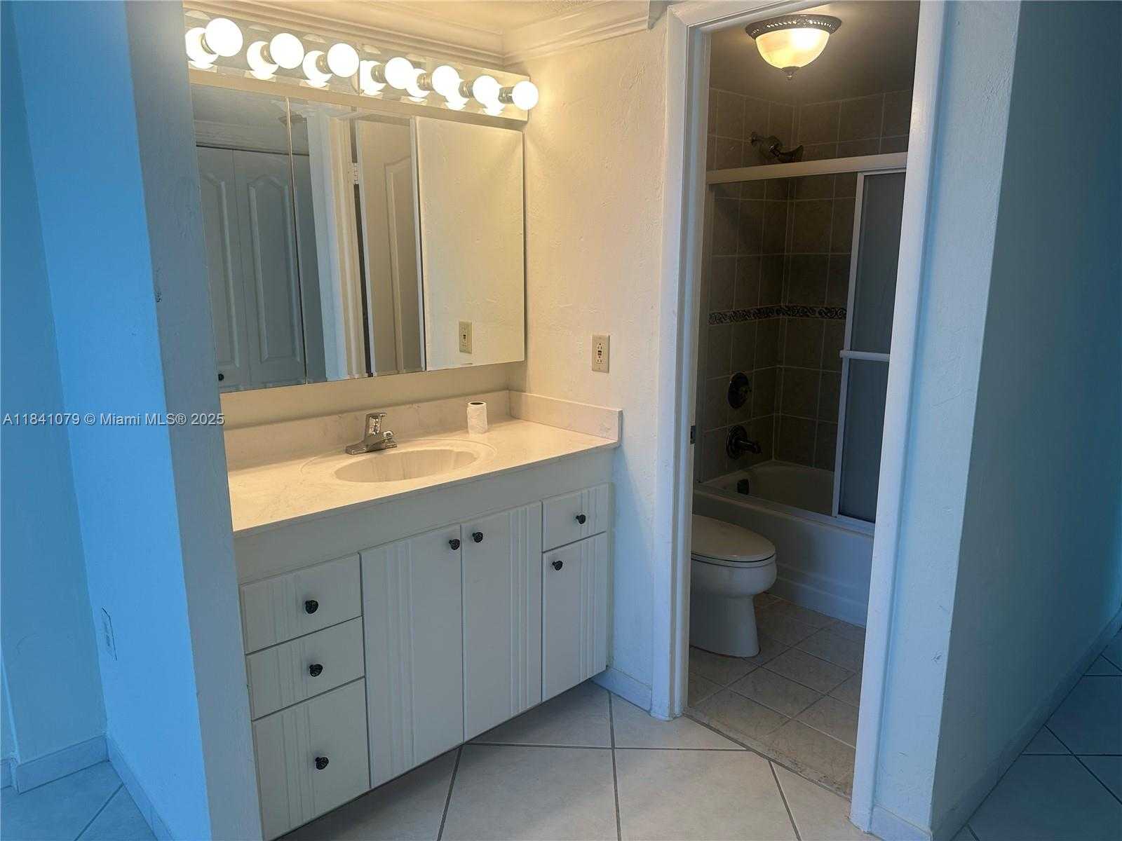 Small Image of 9273 COLLINS AVE #805, Surfside Number 21