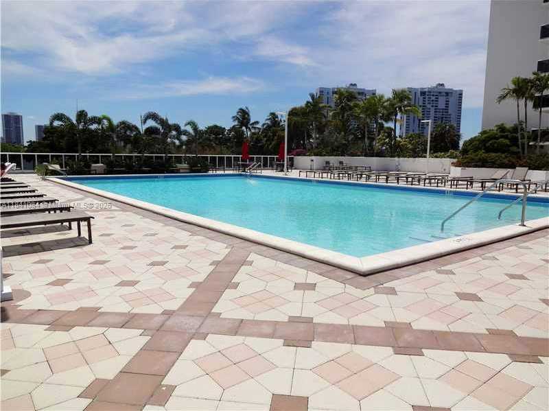 Small Image of 3675 NORTH COUNTRY CLUB DR #2502, Aventura Number 20