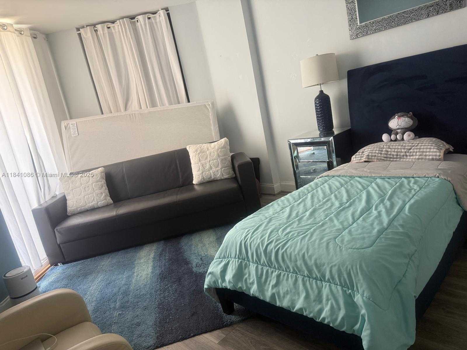 Small Image of 3640 YACHT CLUB DR #410, Aventura Number 18