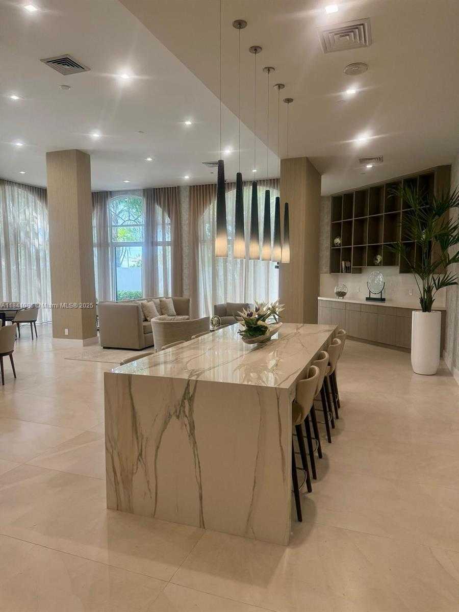 Small Image of 3640 YACHT CLUB DR #410, Aventura Number 23