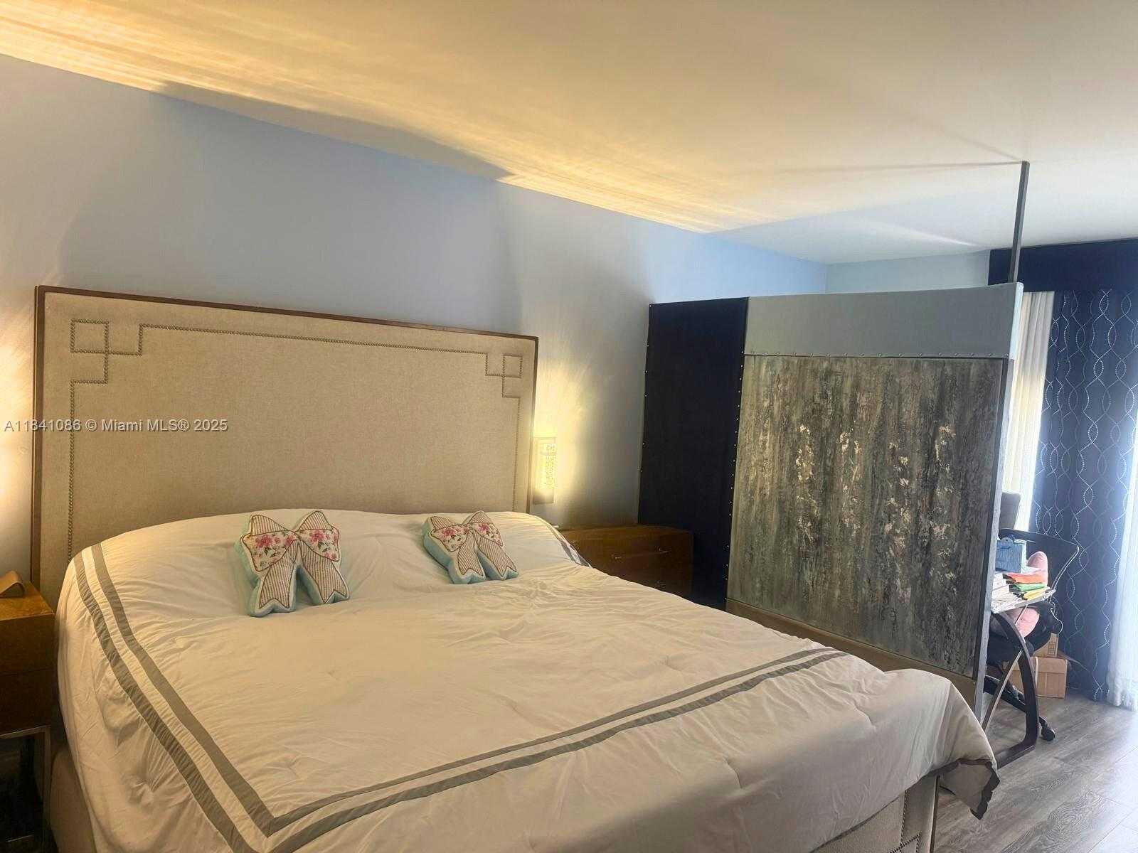 Small Image of 3640 YACHT CLUB DR #410, Aventura Number 9