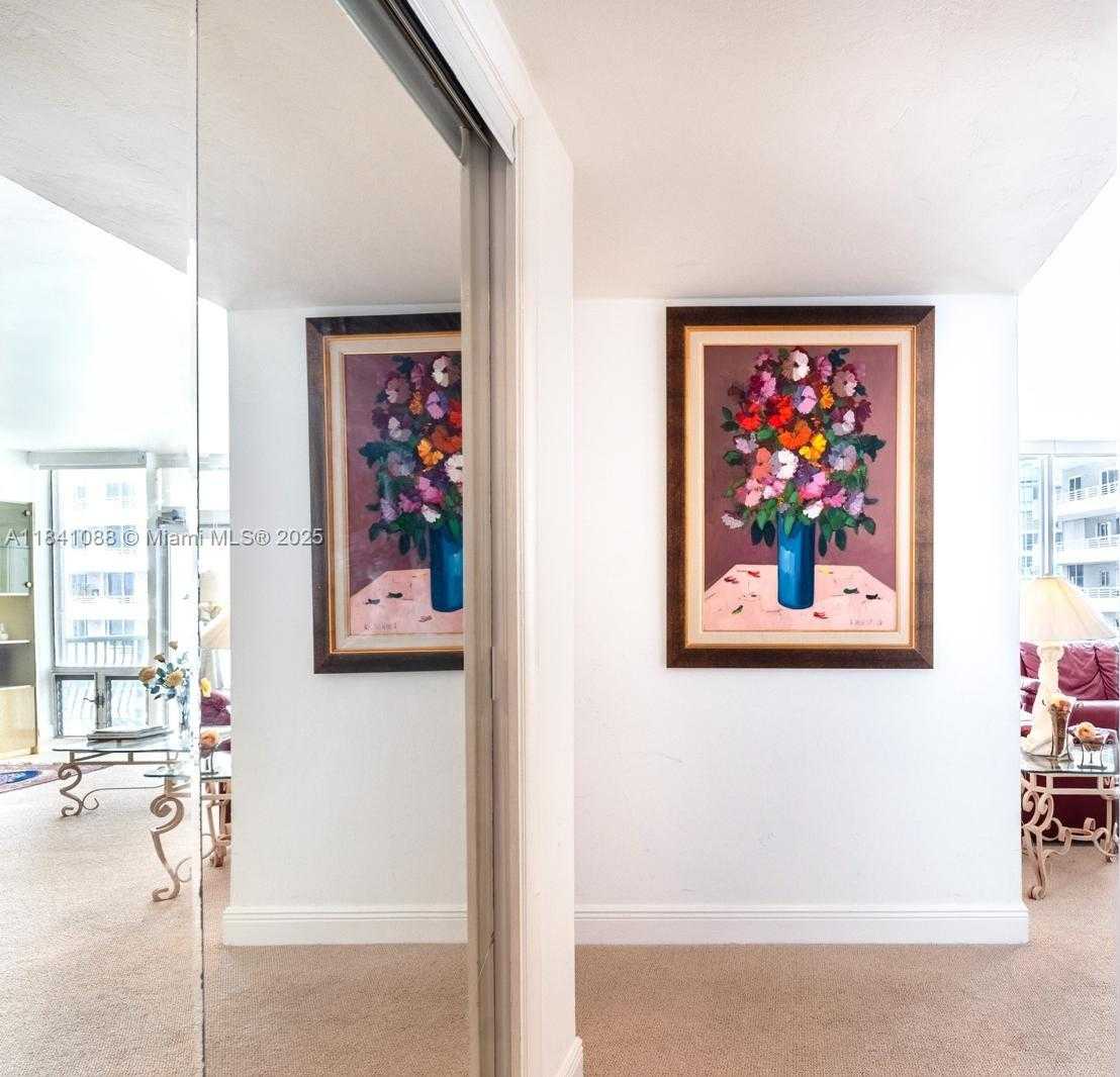 Small Image of 1408 BRICKELL BAY DR #1415, Miami Number 19