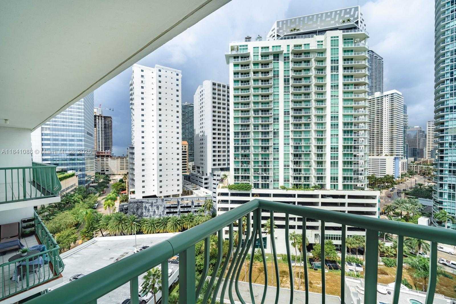Small Image of 1408 BRICKELL BAY DR #1415, Miami Number 2