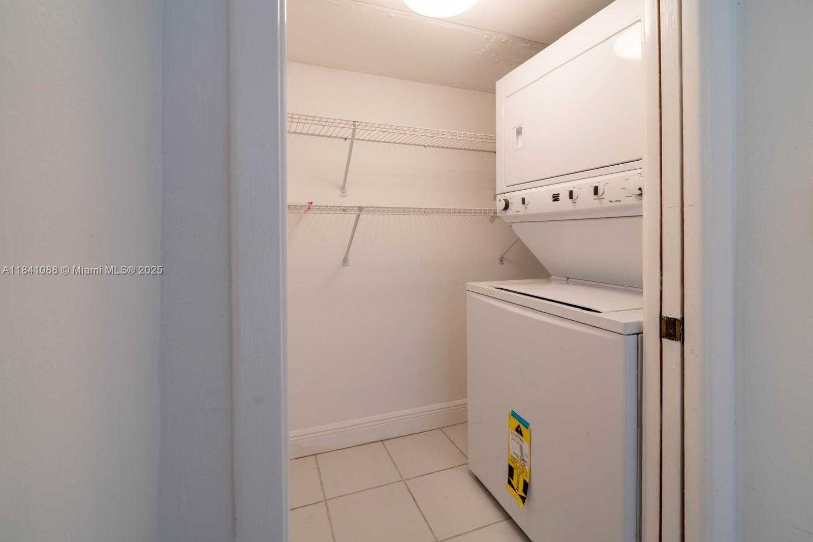 Small Image of 1408 BRICKELL BAY DR #1415, Miami Number 22