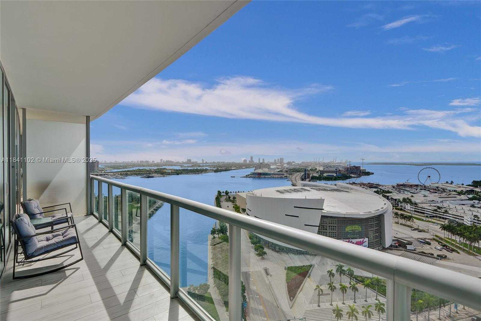 Small Image of 888 BISCAYNE BLVD #2404, Miami Number 18