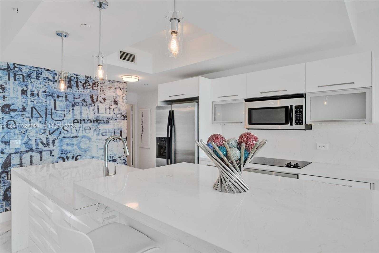 Small Image of 888 BISCAYNE BLVD #2404, Miami Number 6
