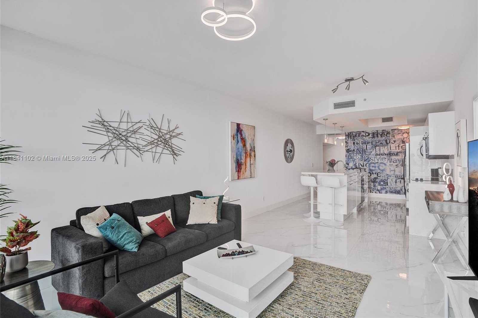 Small Image of 888 BISCAYNE BLVD #2404, Miami Number 9