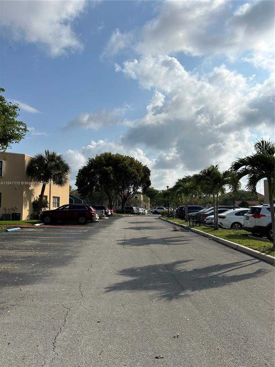 Small Image of 10229 NORTH WEST 9TH ST CIR #114-2, Miami Number 26