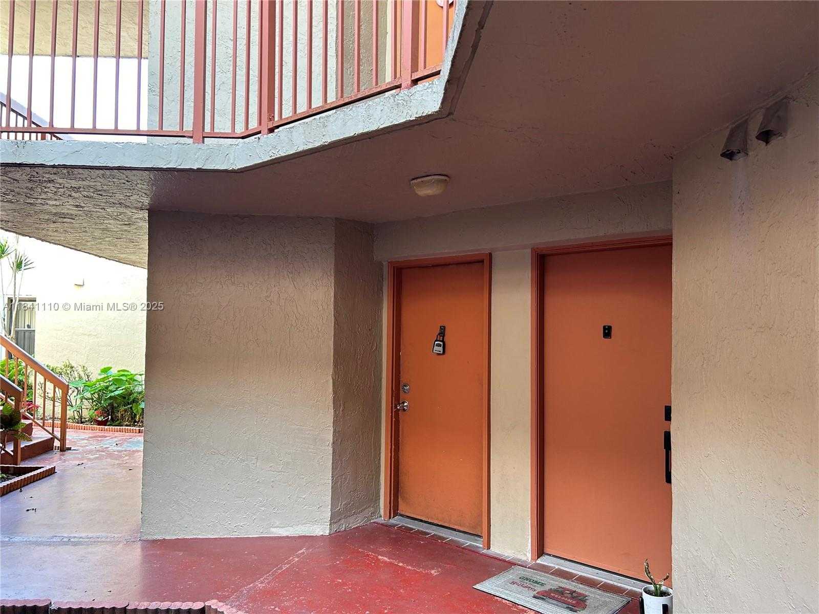 Small Image of 10229 NORTH WEST 9TH ST CIR #114-2, Miami Number 6