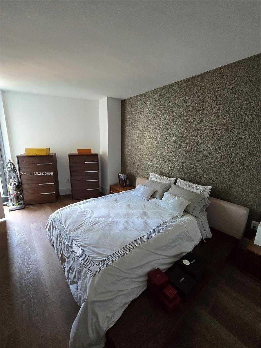 Small Image of 1100 SOUTH MIAMI AVE #602, Miami Number 10