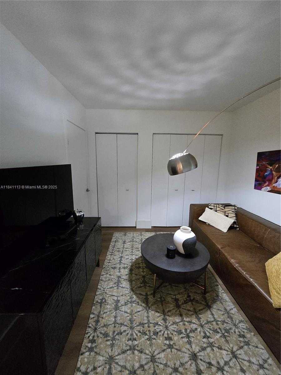 Small Image of 1100 SOUTH MIAMI AVE #602, Miami Number 19