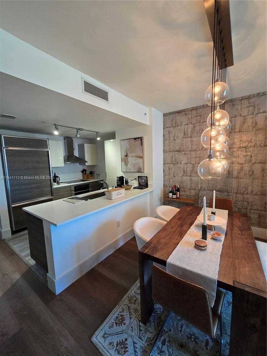 Small Image of 1100 SOUTH MIAMI AVE #602, Miami Number 6