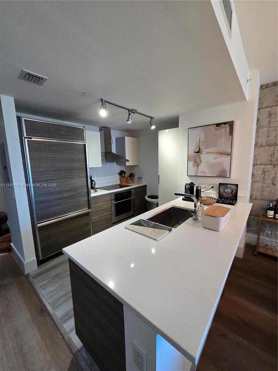 Small Image of 1100 SOUTH MIAMI AVE #602, Miami Number 7