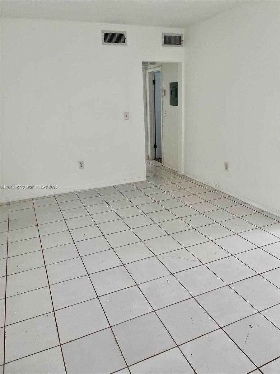 Small Image of Miami Beach Number 3