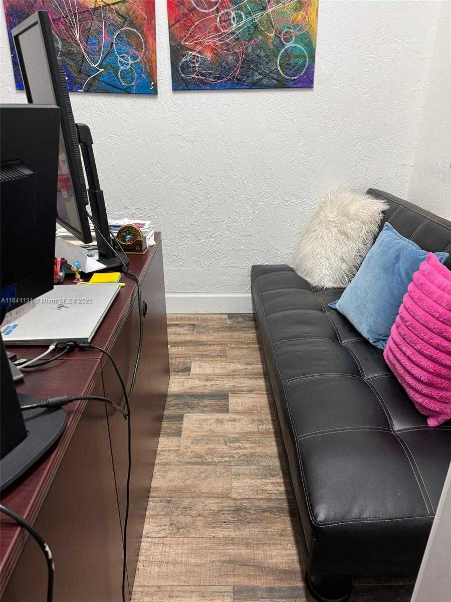 Small Image of 16636 SOUTH WEST 85TH LN #16636, Miami Number 22