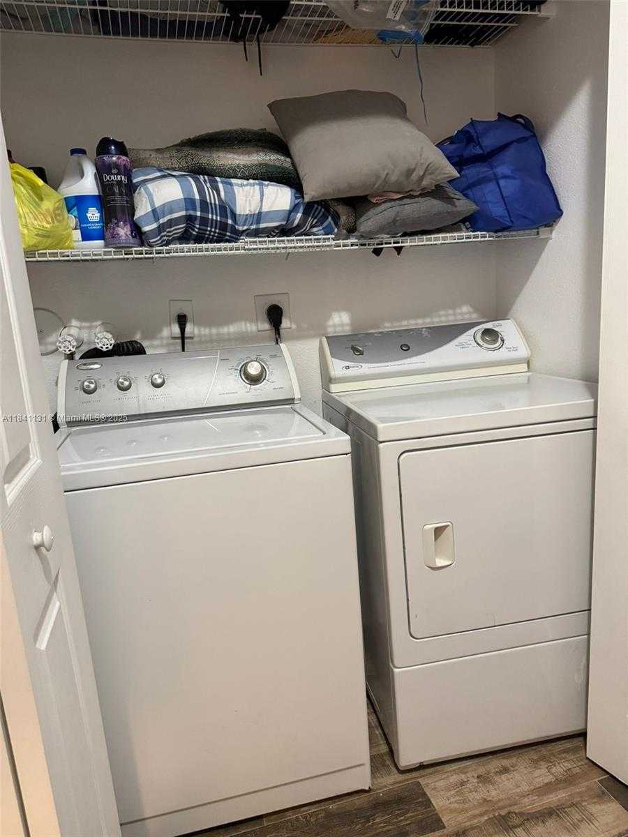 Small Image of 16636 SOUTH WEST 85TH LN #16636, Miami Number 25