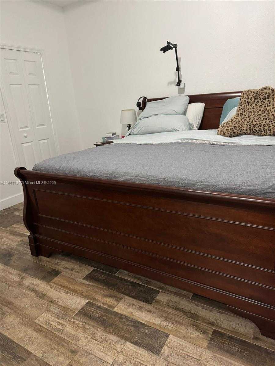 Small Image of 16636 SOUTH WEST 85TH LN #16636, Miami Number 3