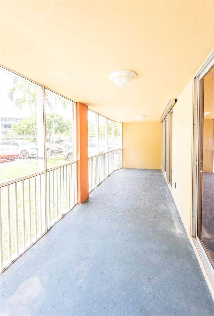Small Image of 1750 NORTH EAST 191ST ST #100-1, Miami Number 30