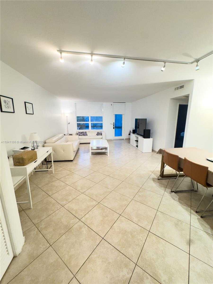 Small Image of 10185 COLLINS AVE #202, Bal Harbour Number 11