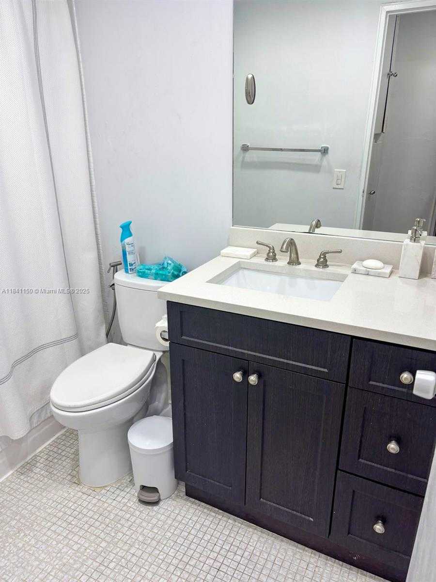 Small Image of 10185 COLLINS AVE #202, Bal Harbour Number 17