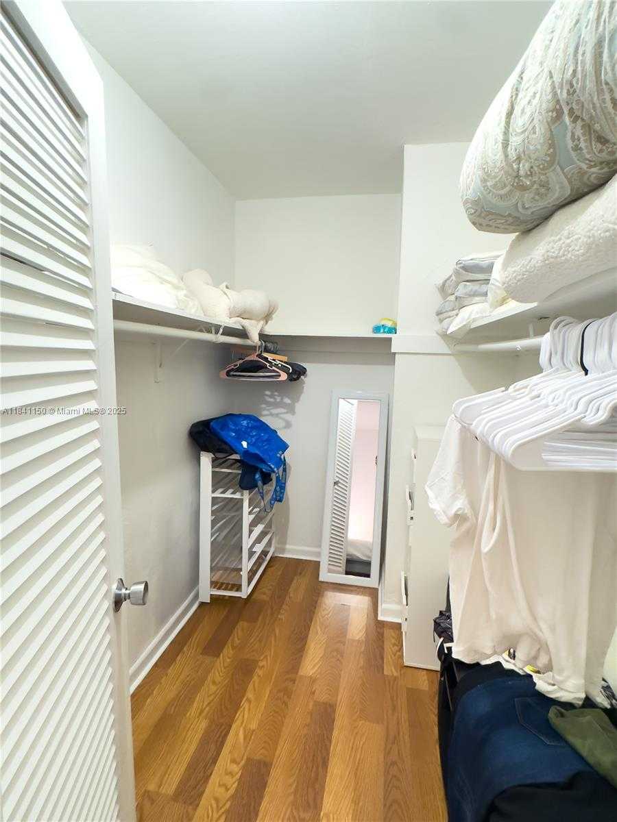 Small Image of 10185 COLLINS AVE #202, Bal Harbour Number 18