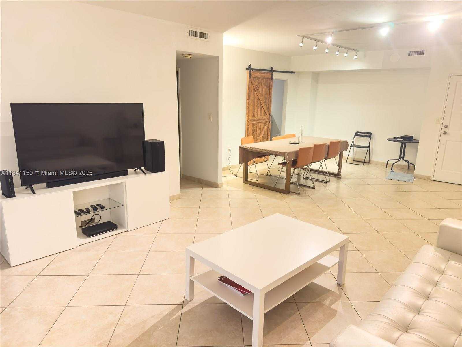 Small Image of 10185 COLLINS AVE #202, Bal Harbour Number 8