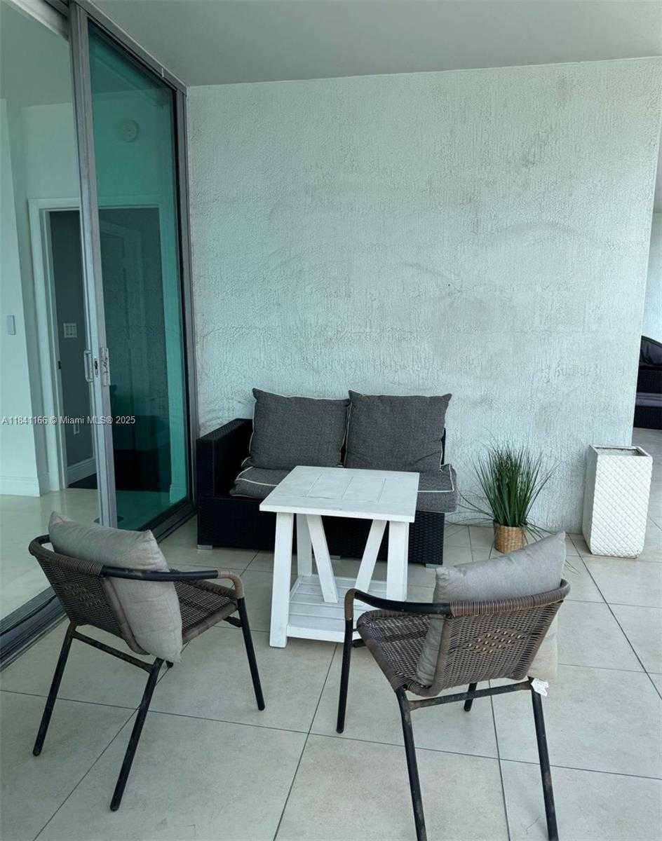 Small Image of 90 SOUTH WEST 3RD ST #1913, Miami Number 8