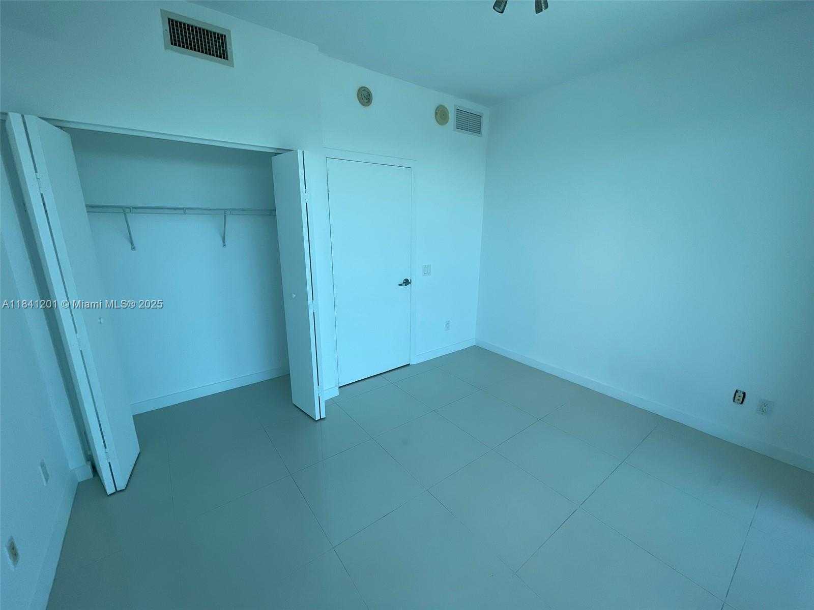 Small Image of 60 SOUTH WEST 13TH ST #2217, Miami Number 10