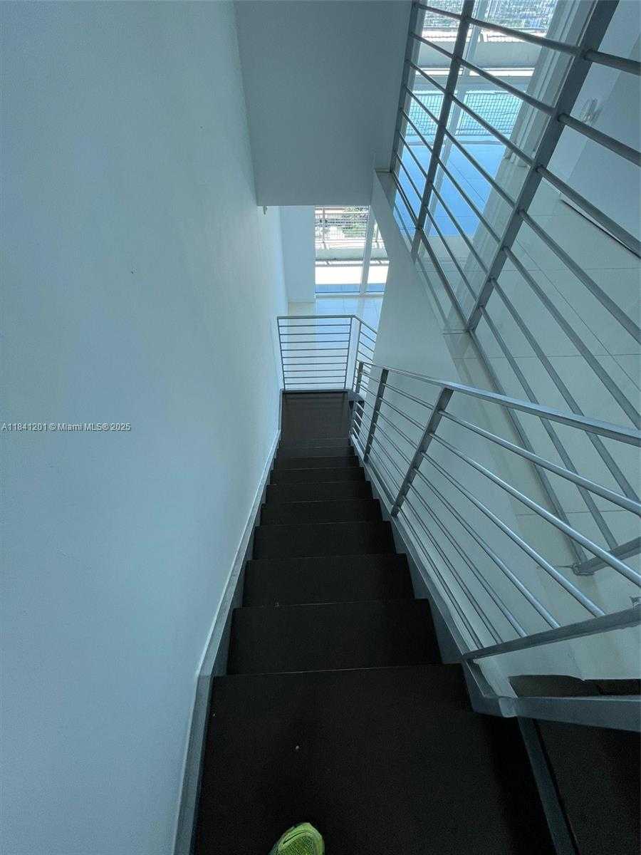 Small Image of 60 SOUTH WEST 13TH ST #2217, Miami Number 5