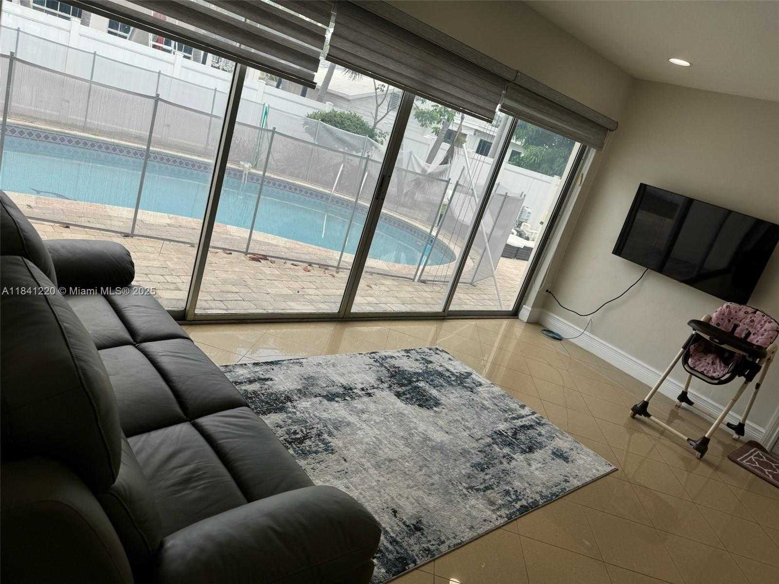 Small Image of 17800 NORTH EAST 10TH AVE #N/a, North Miami Beach Number 10