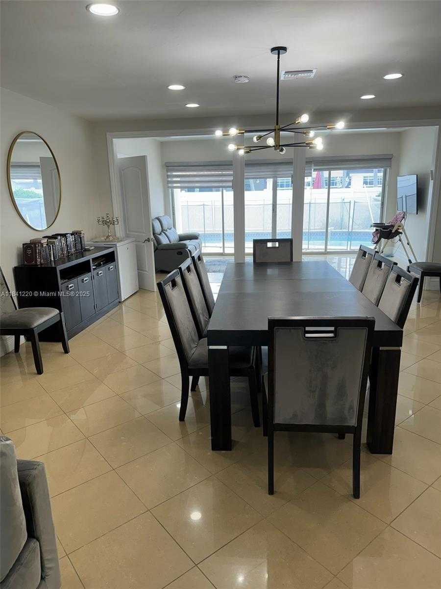 Small Image of 17800 NORTH EAST 10TH AVE #N/a, North Miami Beach Number 14