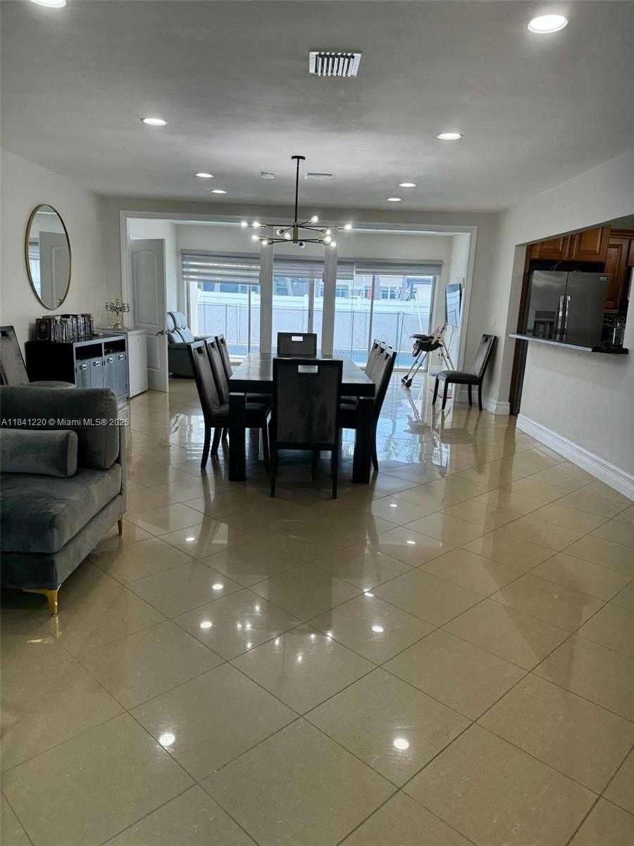 Small Image of 17800 NORTH EAST 10TH AVE #N/a, North Miami Beach Number 15