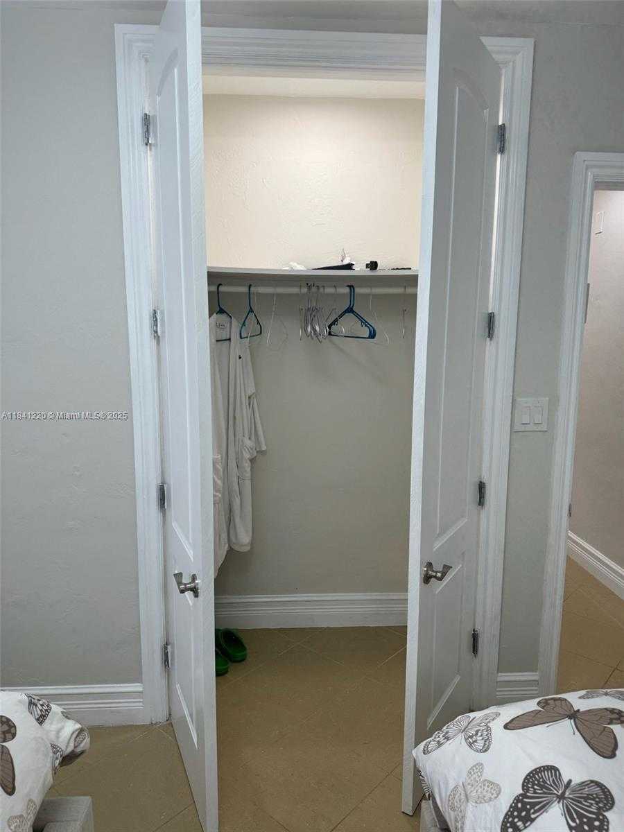 Small Image of 17800 NORTH EAST 10TH AVE #N/a, North Miami Beach Number 24