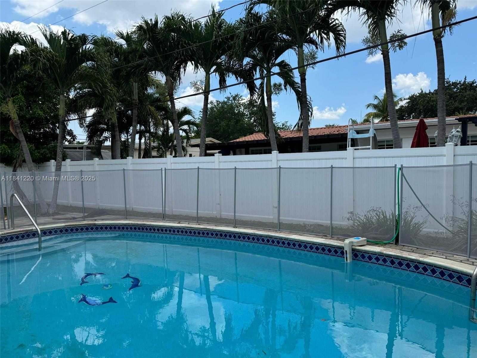 Small Image of 17800 NORTH EAST 10TH AVE #N/a, North Miami Beach Number 28