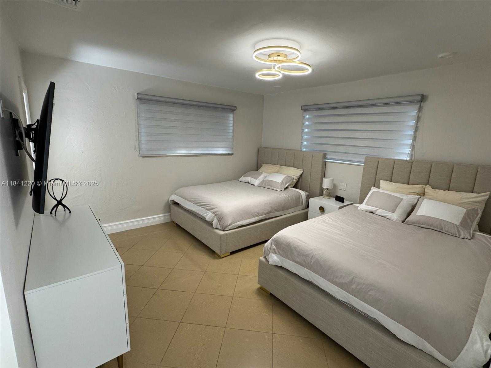 Small Image of 17800 NORTH EAST 10TH AVE #N/a, North Miami Beach Number 4