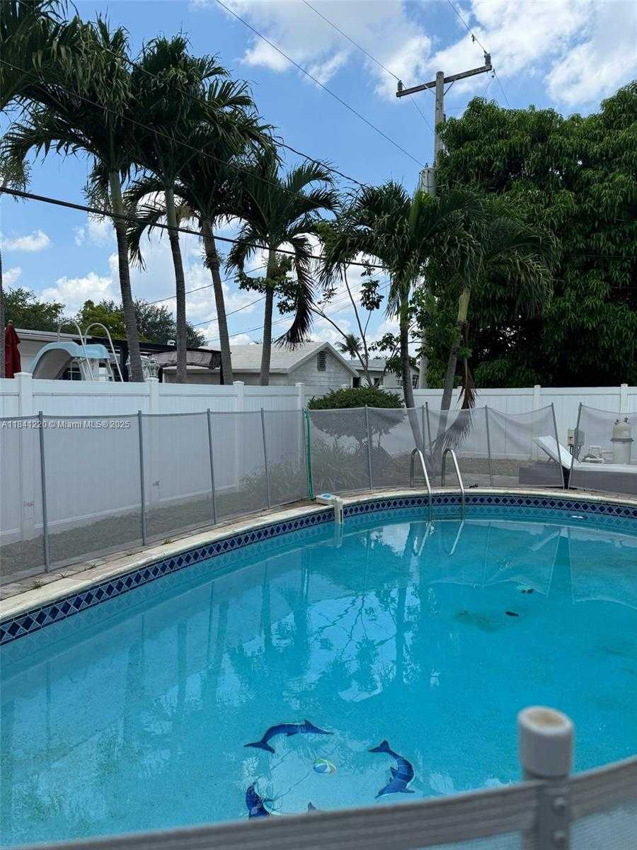 Small Image of 17800 NORTH EAST 10TH AVE #N/a, North Miami Beach Number 9