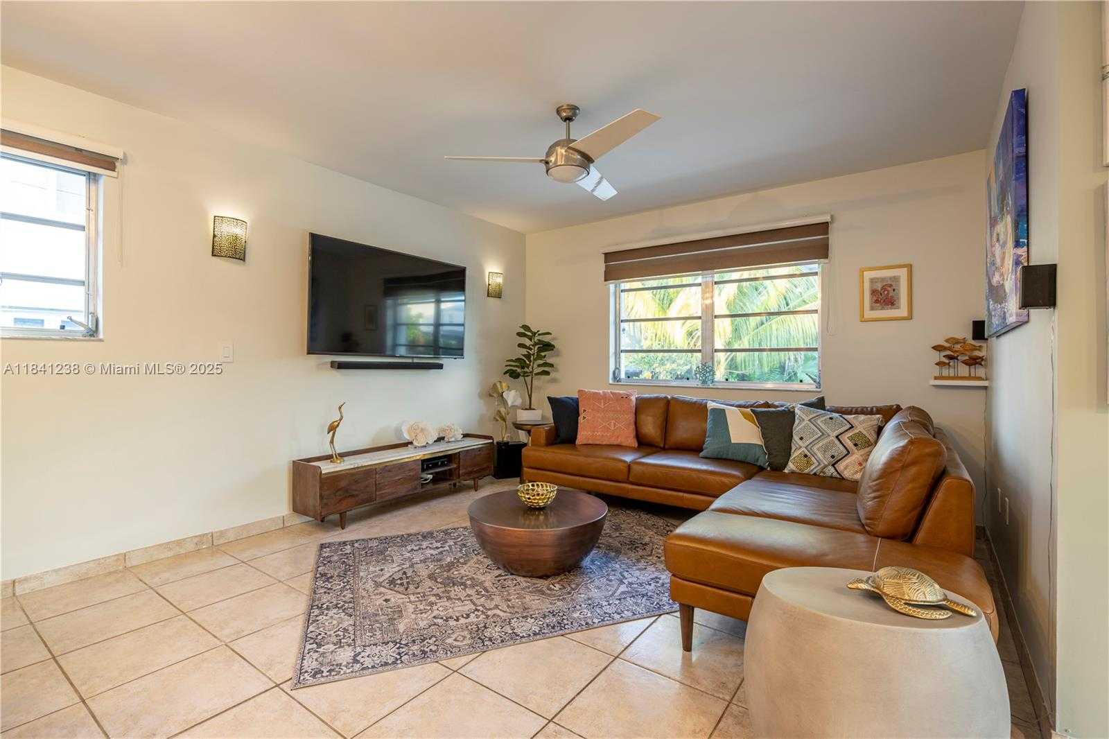 Small Image of 1745 SOUTH WEST 11TH TER, Miami Number 10