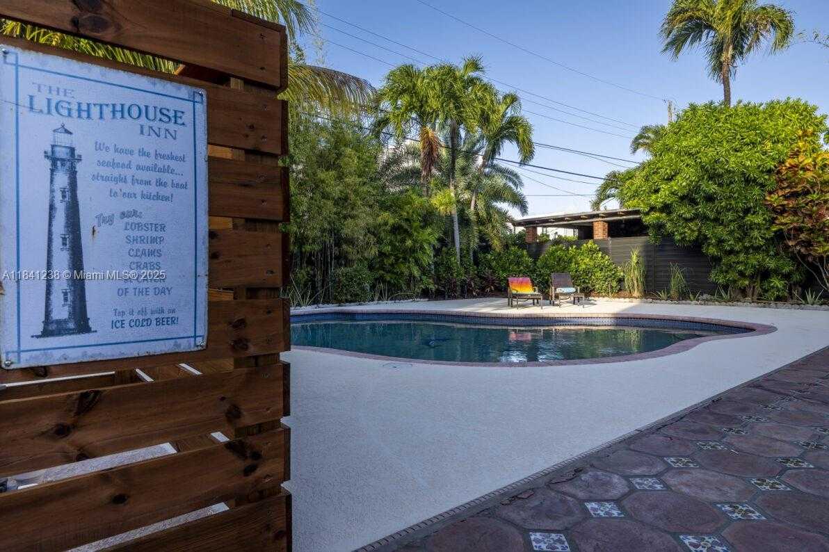 Small Image of 1745 SOUTH WEST 11TH TER, Miami Number 28