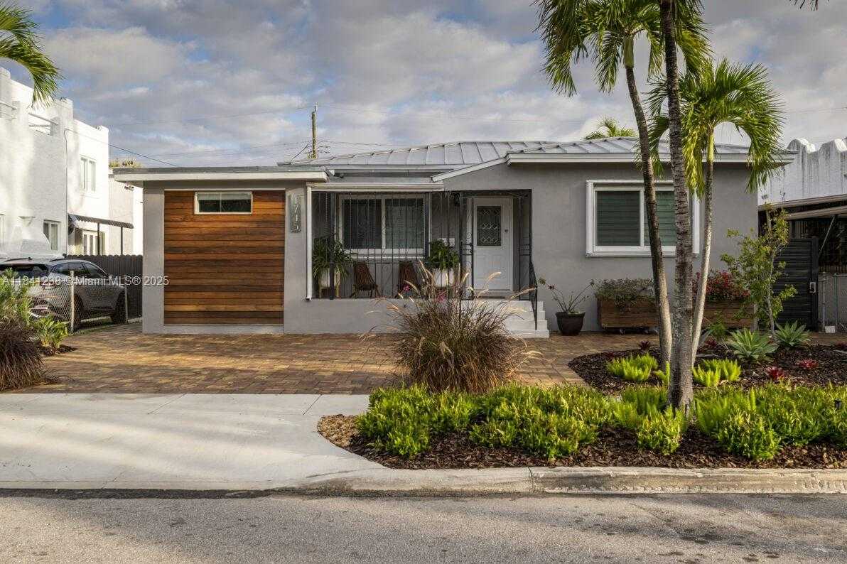 Small Image of 1745 SOUTH WEST 11TH TER, Miami Number 34