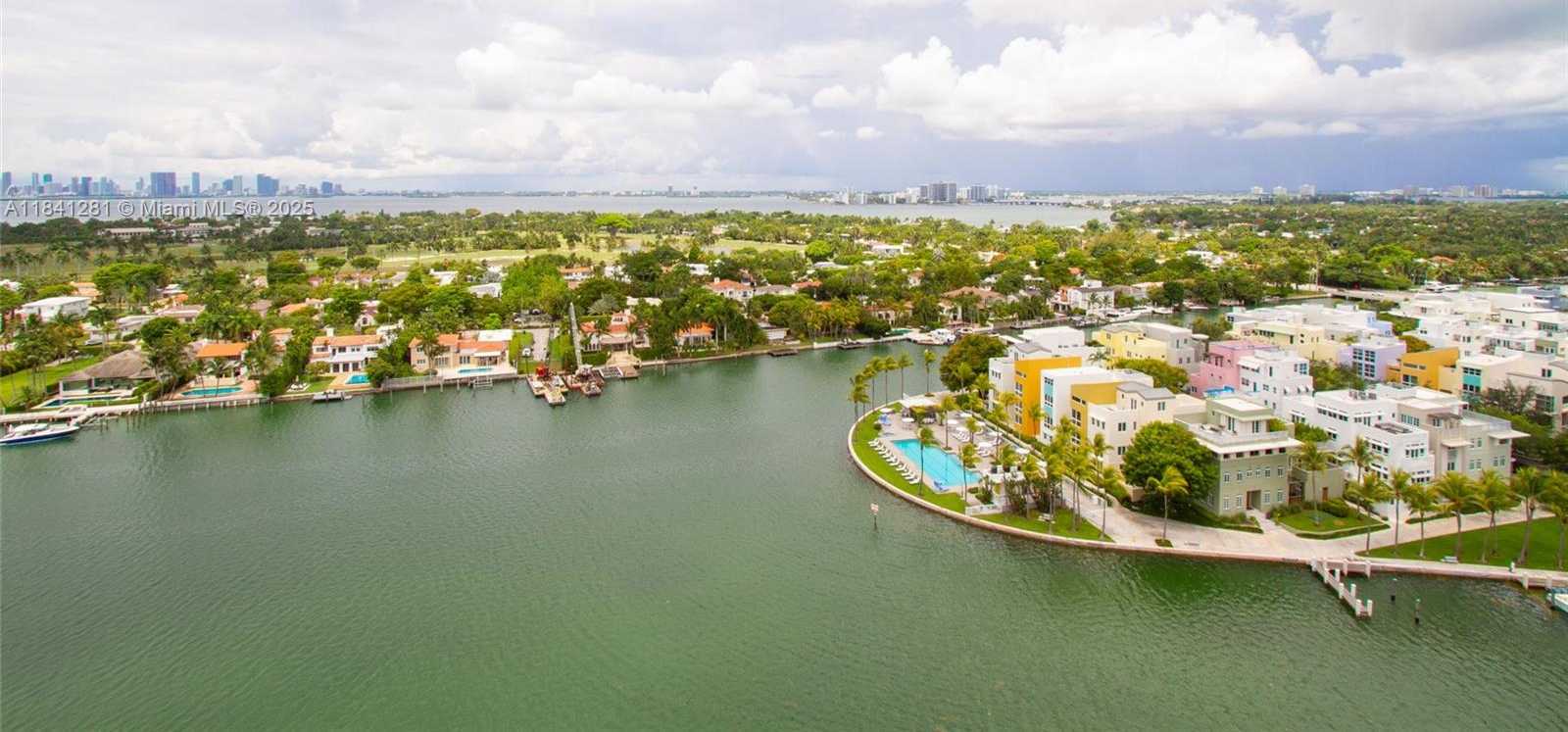 Small Image of 5900 COLLINS AVE #1904, Miami Beach Number 36