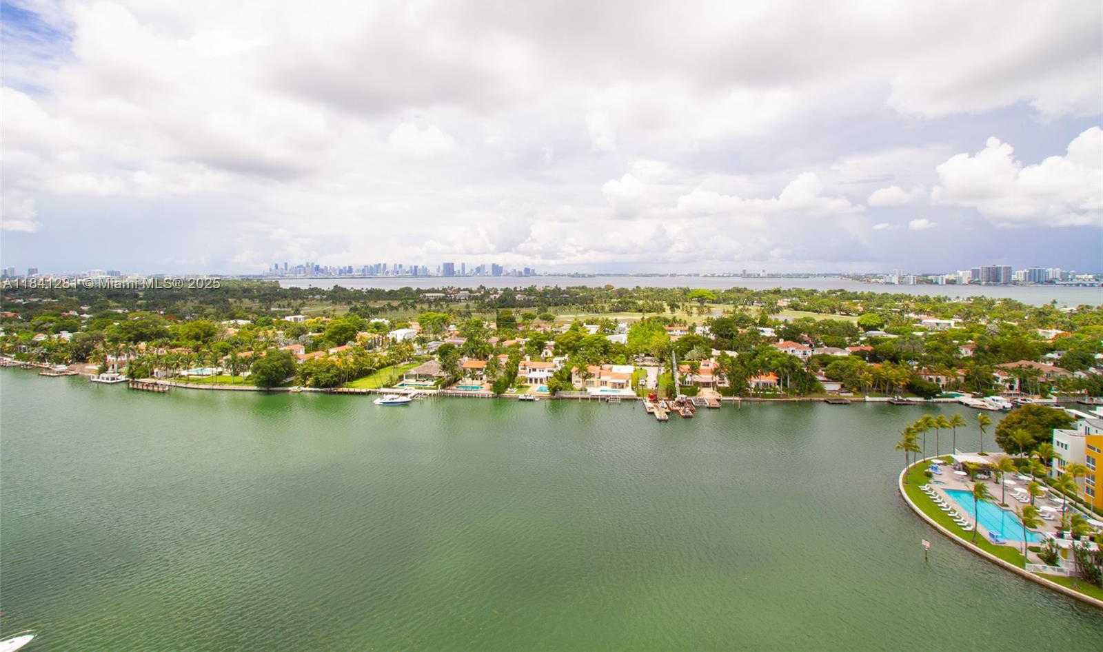 Small Image of 5900 COLLINS AVE #1904, Miami Beach Number 37