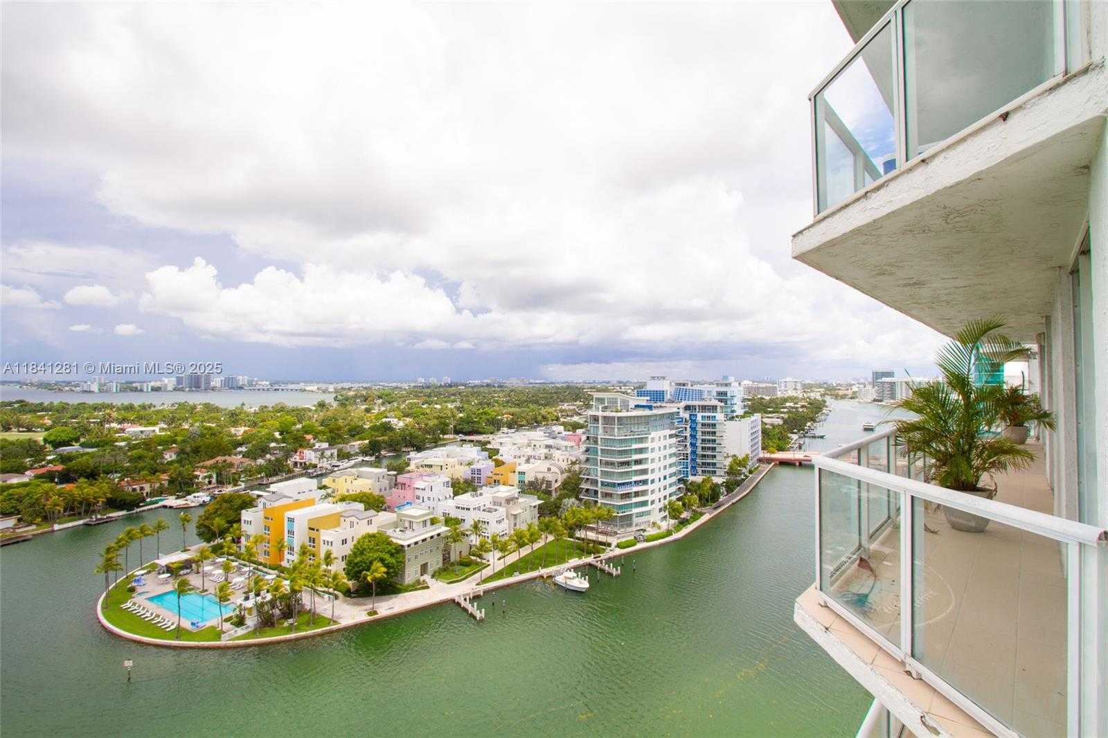Small Image of 5900 COLLINS AVE #1904, Miami Beach Number 38