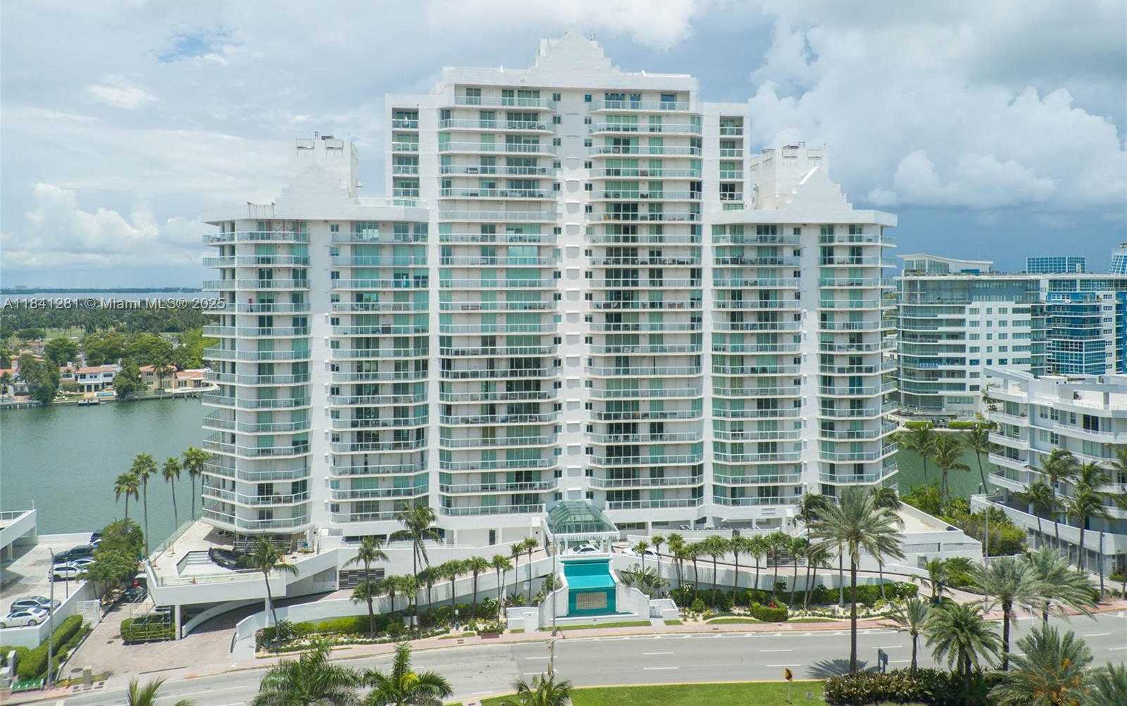 Small Image of 5900 COLLINS AVE #1904, Miami Beach Number 39